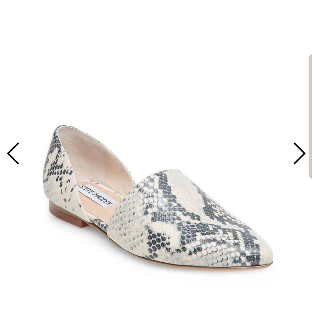 Steve Madden Gray Snakeskin Flats